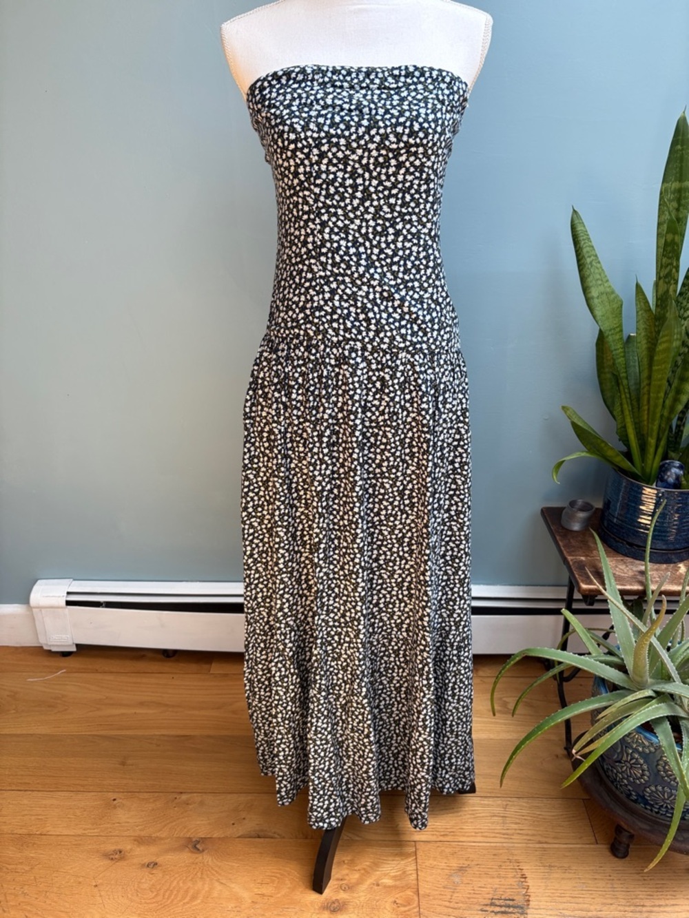 NWT Garrie Drop Waist Maxi Dress. Size M